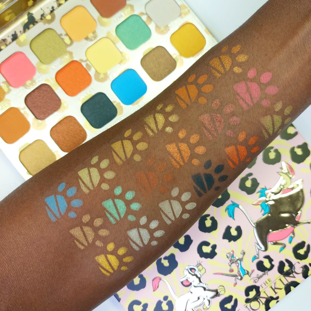 Disney's The Lion King Revolution Hakuna Matata Shadow Palette