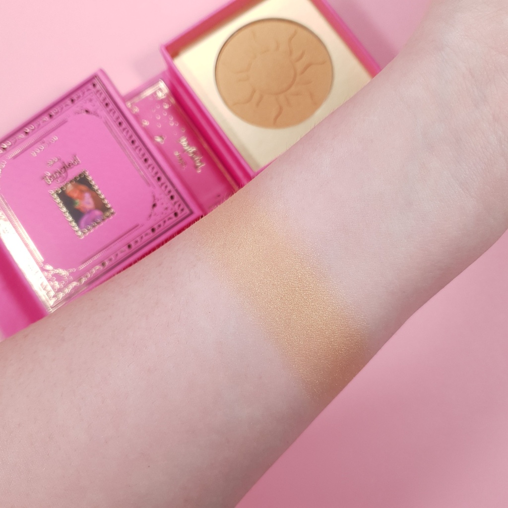 I Heart Revolution x Disney Fairytale Highlighter Tangled