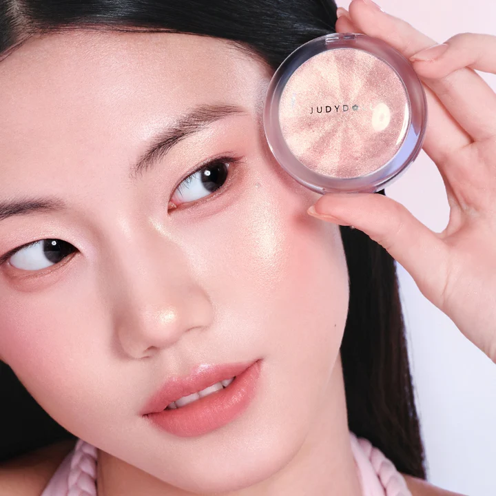 Judydoll Glow Maganify Highlighter 03 Champagne Veil