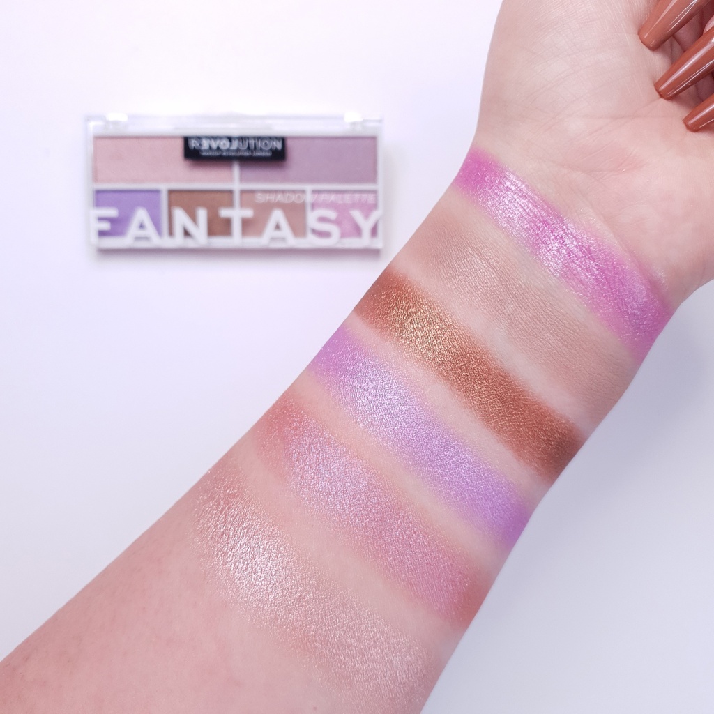 Revolution Relove Colour Play Fantasy Shadow Palette