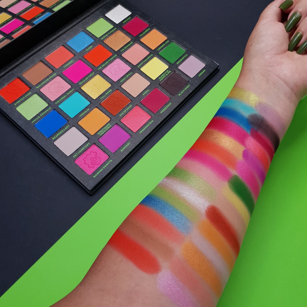 Revolution The Simpsons Shadow Palette "Spooktacular"