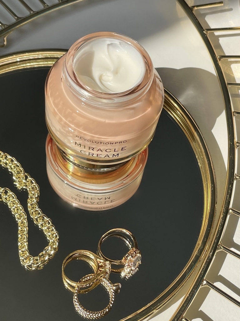 Revolution Pro Miracle Cream