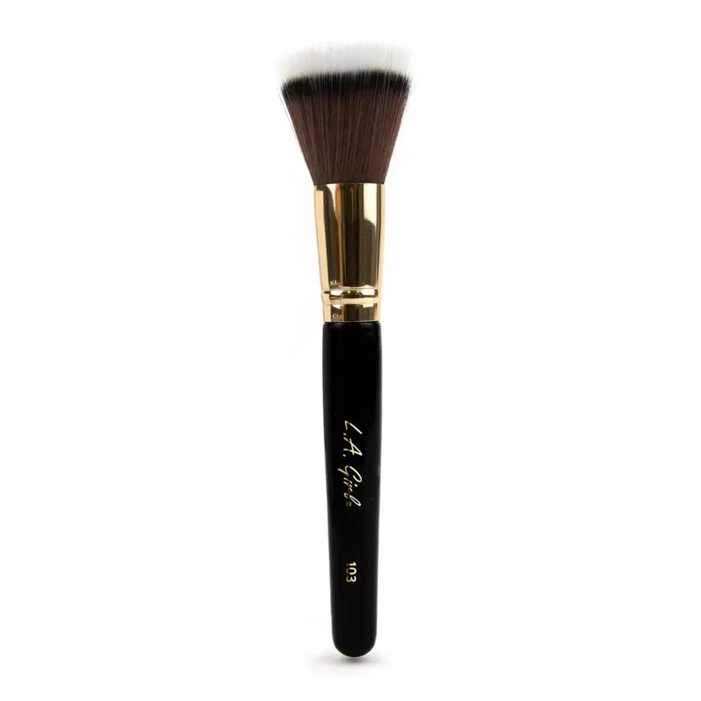 L.A. Girl Pro Brushes Stippling Brush